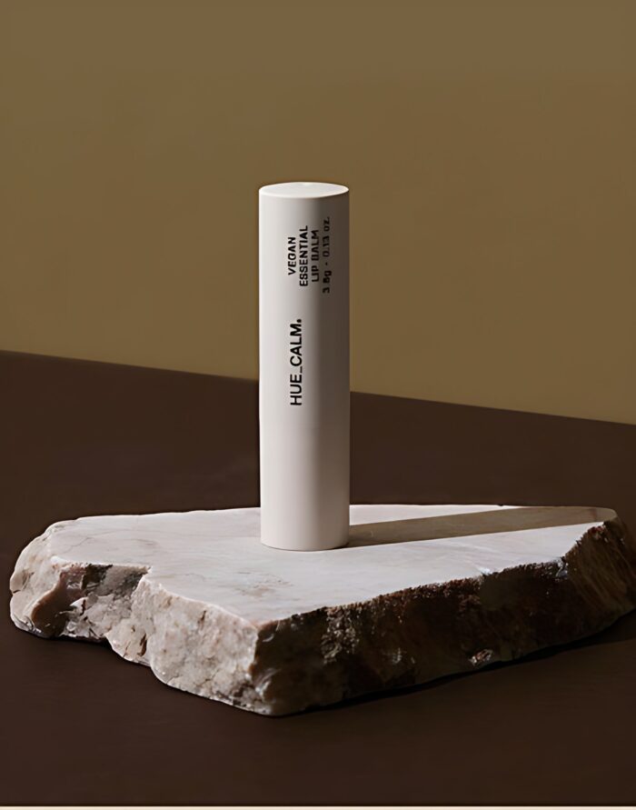 HUE_CALM Vegan Essential Lip Balm 3.8g - Image 1