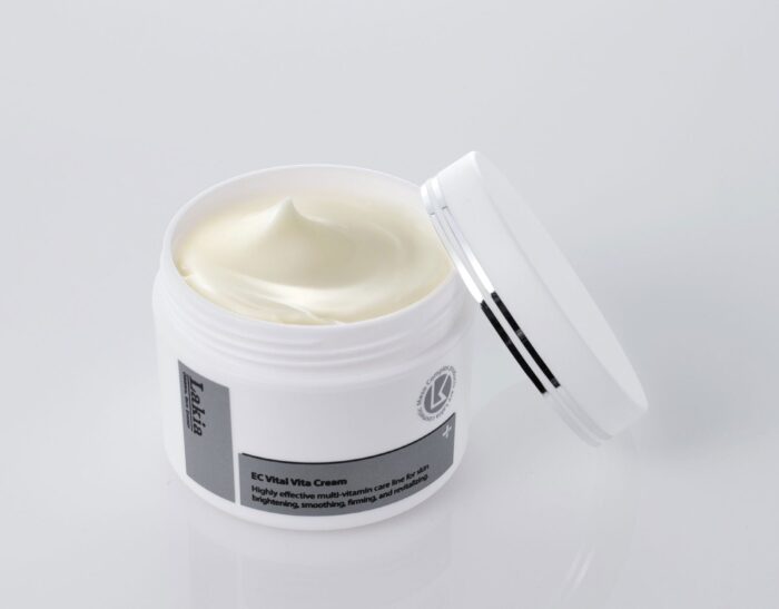 Lakia EC Vital Vita Cream 100g - EmpressKorea