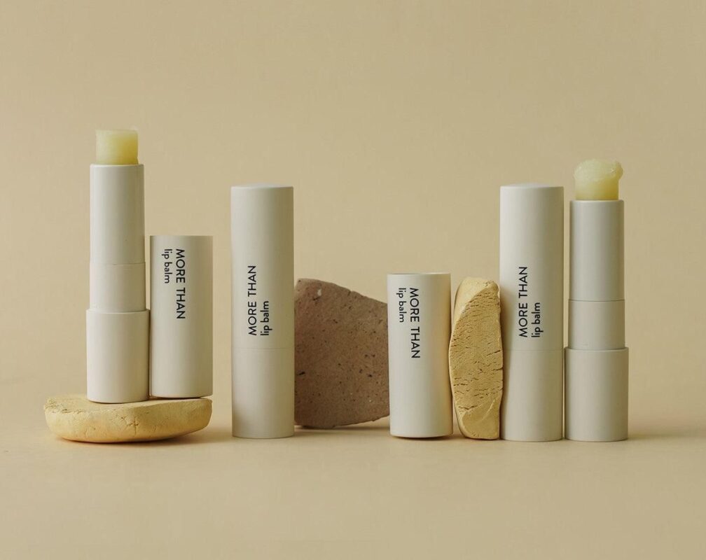 SIORIS More Than Lip Balm 4g - EmpressKorea