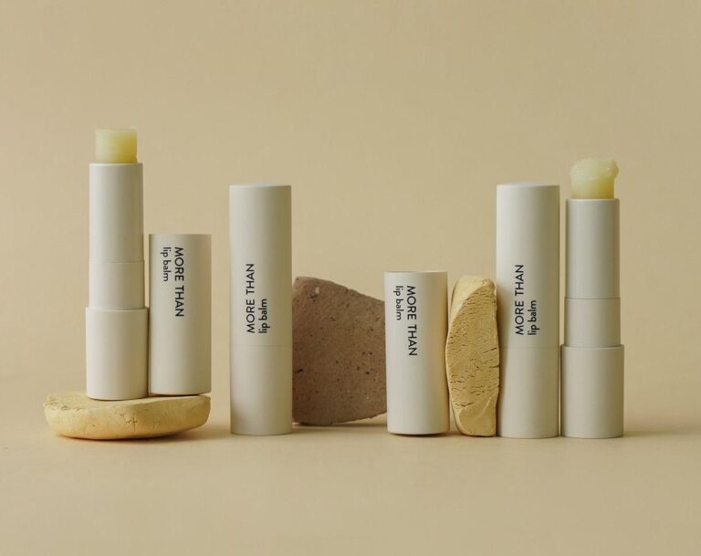 SIORIS More Than Lip Balm 4g - EmpressKorea