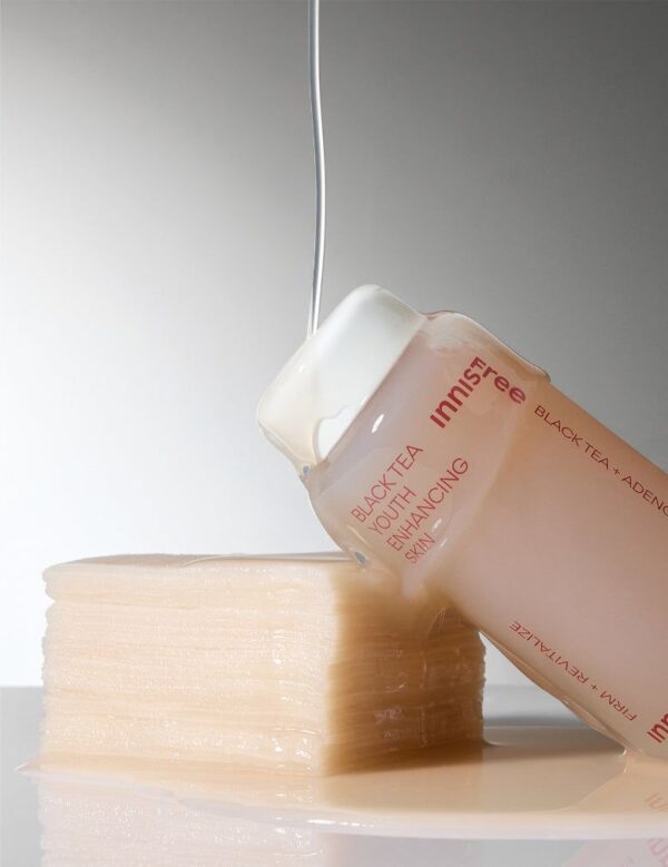 innisfree Black Tea Youth Enhancing Skin 170mL - EmpressKorea
