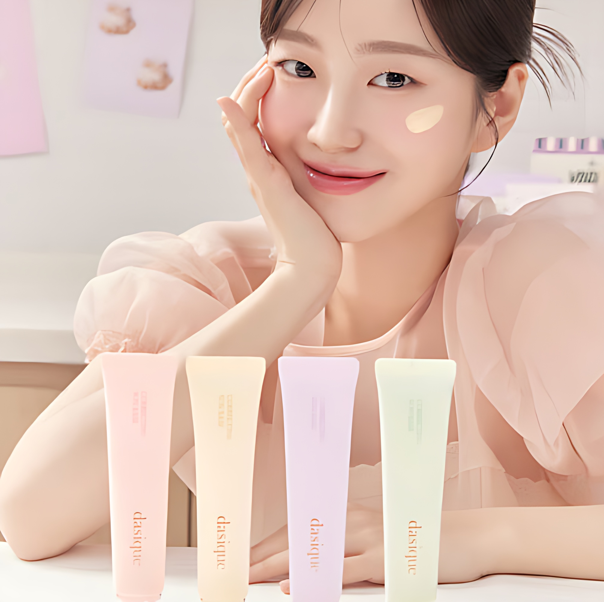 "meta_description": "Achieve flawless radiance with dasique's sun base SPF50+. Tone-correcting and protective.",