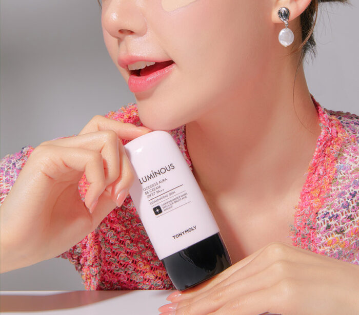 TONYMOLY Luminous Goddess Aura BB Cream 45g - Image 1