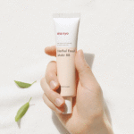 ma:nyo Factory Herbal Fresh Moist BB Cream SPF 29 PA++ 30g - Image 4